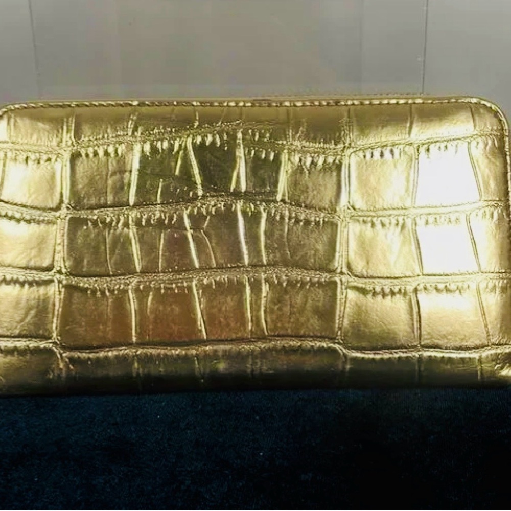 Tory Burch Metallic Gold Croc-Embossed Wallet, Excellent Condition - Picture 3 of 4